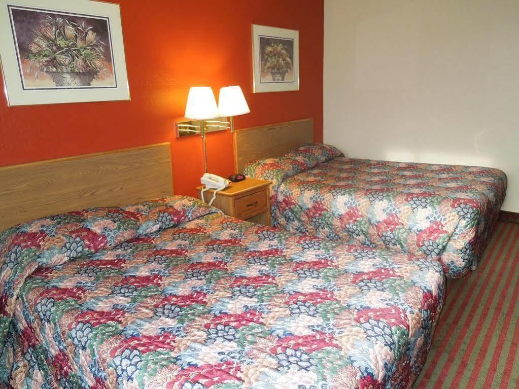 Super 8 By Wyndham Harrisonburg Motel Ngoại thất bức ảnh